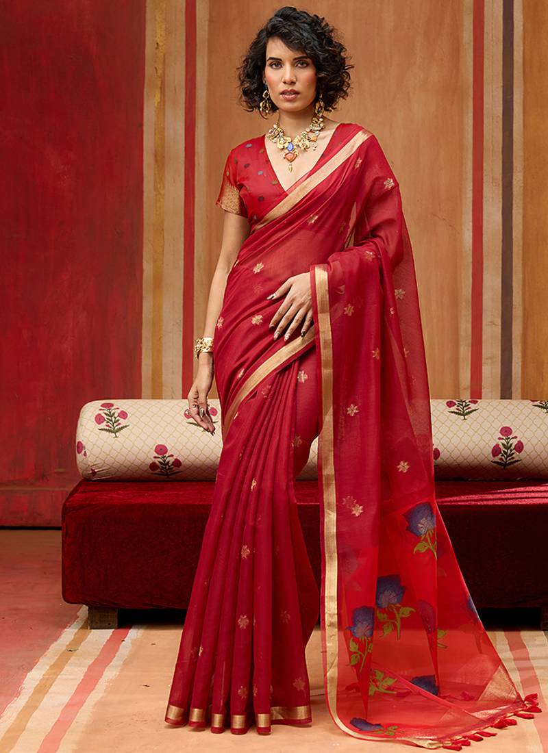 red handloom cotton blend weaving classic saree