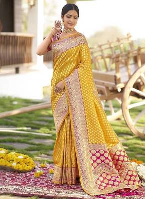 Yellow Woven Banarasi Silk Blend Saree With Blouse 3