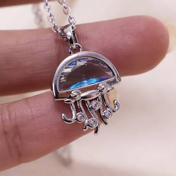 Women   s silver jellyfish pendant necklace | ocean inspired fashion jewelry for girls & women 3
