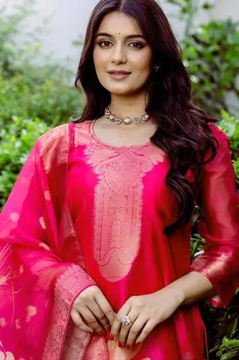 red printed jacquard organza straight kurta pant and dupatta set