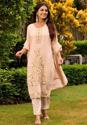 peach embroidered roman straight kurta pant and dupatta set 5