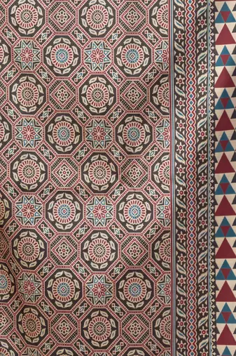 off white cluster digital saree with jacquard border & jhallar