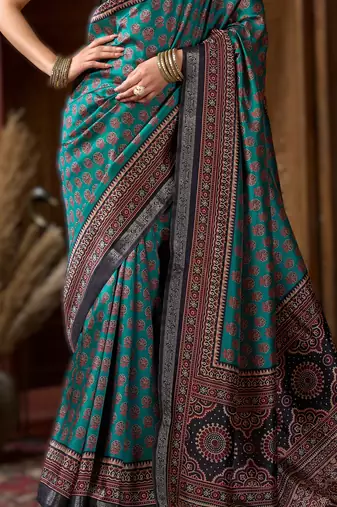 blue cluster digital saree with jacquard border & jhallar