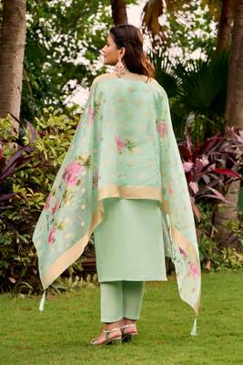green embroidered roman straight kurta pant and dupatta set 4