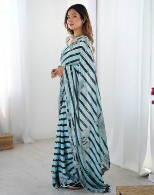 Women's sea green chinon digital printed designer saree with blouse 3