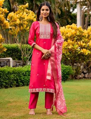 red embroidered roman straight kurta pant and dupatta set 5