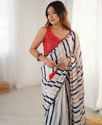 chinon off white digital print saree with clean stripe pattern 4