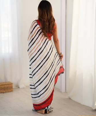 chinon off white digital print saree with clean stripe pattern 5