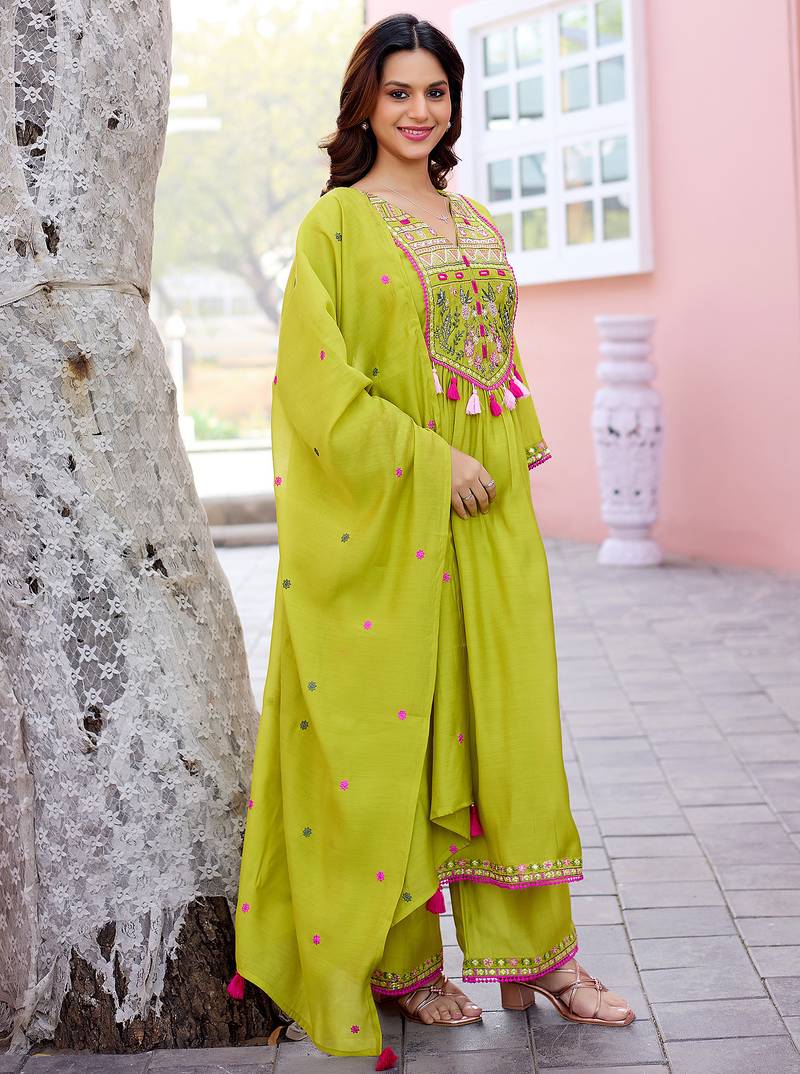 Women Ethnic Motifs Embroidered  Thread Work Chanderi  Kurta with Palazzos &  Dupatta