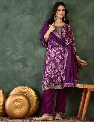 purple embroidered chinon silk straight kurta pant and dupatta set 5