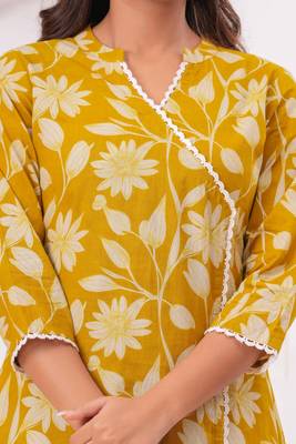 Light-yellow pure cotton printed kurta 4