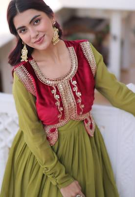 Parrot green embroidered Anarkali with velvet koti set 4