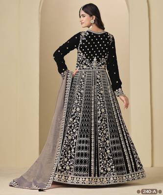 Black velvet anarkali suit with dupatta 2
