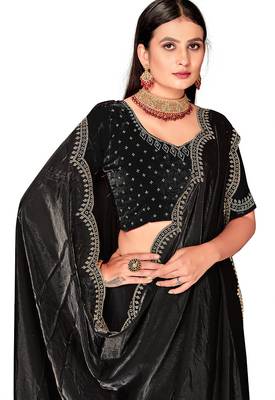 black silk saree with zarkan border work 5