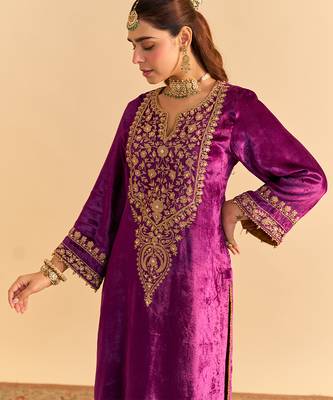 Purple embroidered velvet kurta set with dupatta 3
