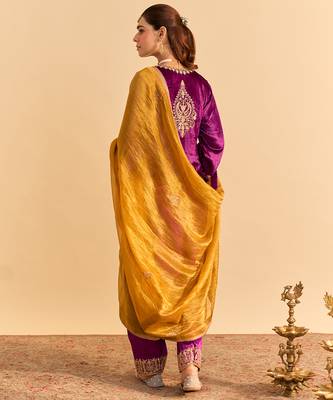 Purple embroidered velvet kurta set with dupatta 5