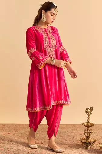 Pink embroidered velvet kurta set with dupatta