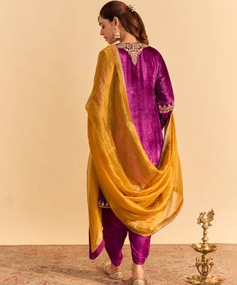 Purple embroidered velvet kurta set with dupatta 4