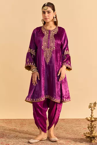 Purple embroidered velvet kurta set with dupatta