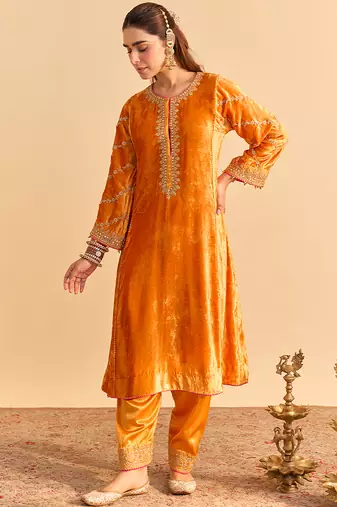 Orange embroidered velvet kurta set with dupatta