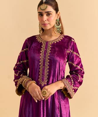 Purple embroidered velvet kurta set 3