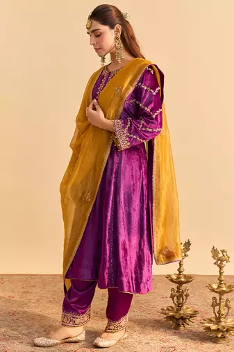 Purple embroidered velvet kurta set with dupatta