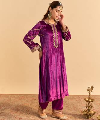 Purple embroidered velvet kurta set with dupatta 4