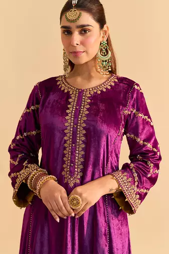 Purple embroidered velvet kurta set with dupatta
