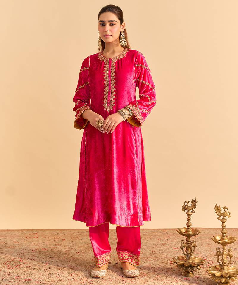 Pink embroidered velvet kurta set