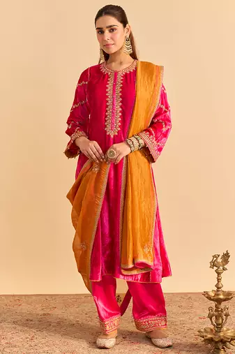 Pink embroidered velvet kurta set with dupatta