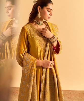 Yellow embroidered velvet kurta set with dupatta 4