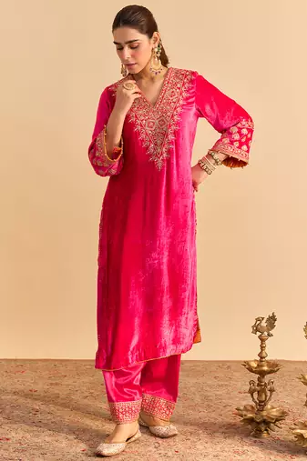 Pink embroidered velvet kurta set with dupatta