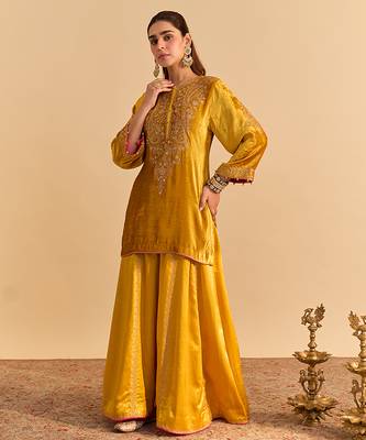 Yellow embroidered velvet sharara set with dupatta 3
