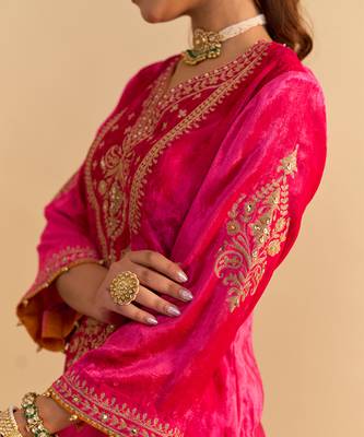 Pink embroidered velvet sharara set with dupatta 2
