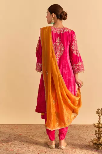 Pink embroidered velvet kurta set with dupatta