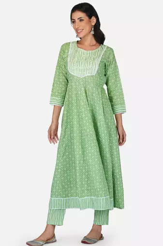 Green cotton printed straight salwar kameez for women