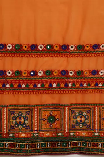 premium half bandhani pallu georgette saree