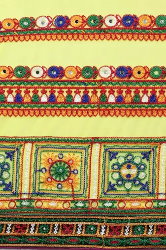 half bandhani pallu georgette saree with embroidery