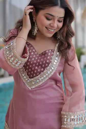 pink jacquard top with pant & batwa