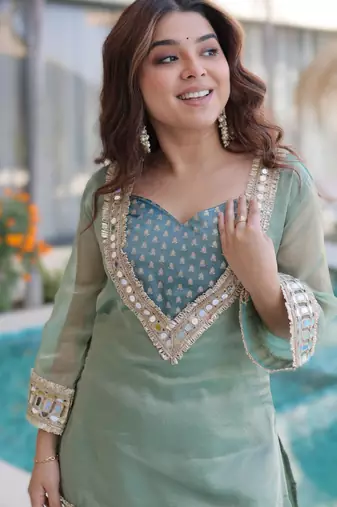 Sky blue jacquard top with pant & batwa