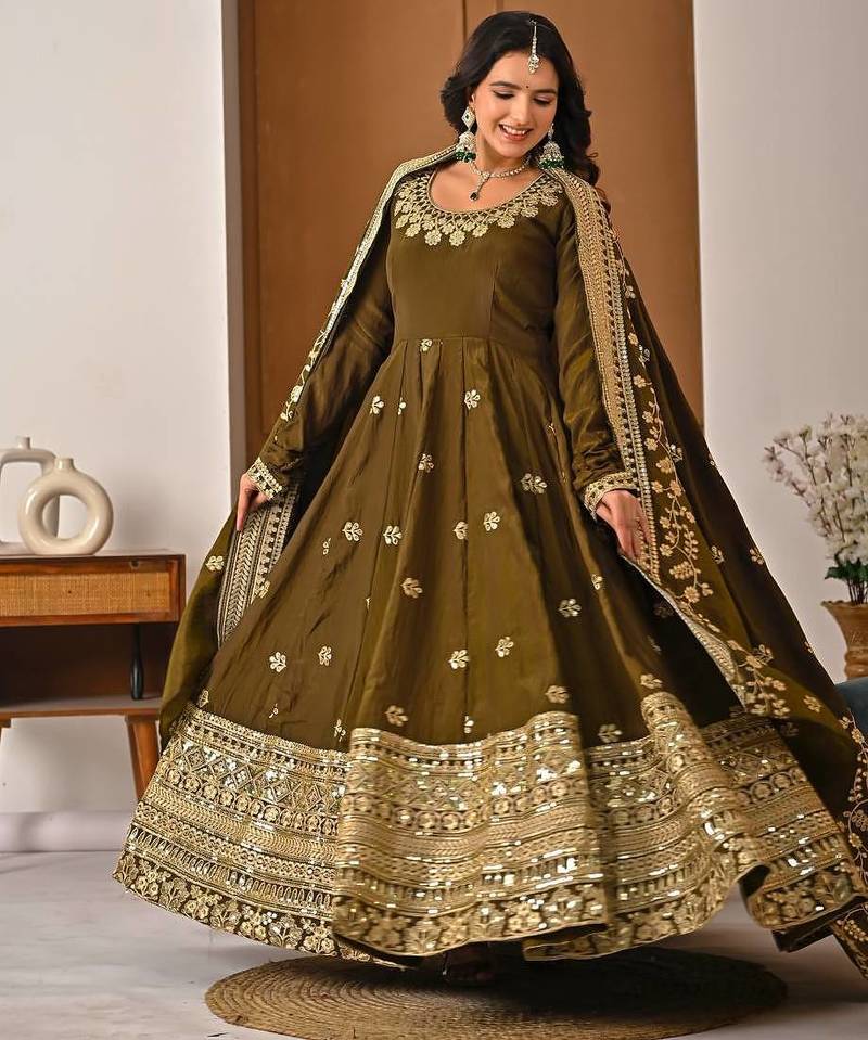 Green faux blooming embroidered Anarkali suit