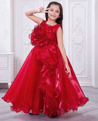 red organza gown with sleeveless style 1