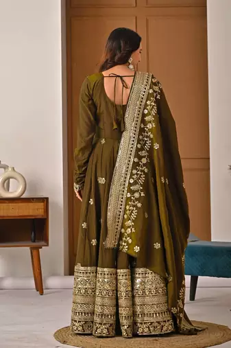 Green faux blooming embroidered Anarkali suit