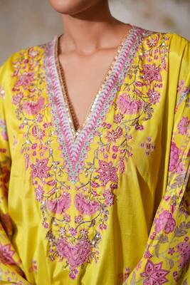 Yellow printed crepe kaftan set 3