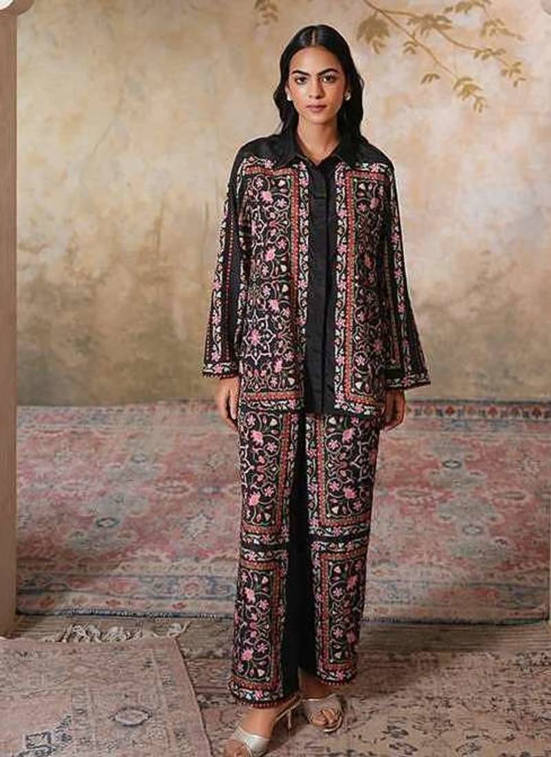 Black printed crepe co ord set