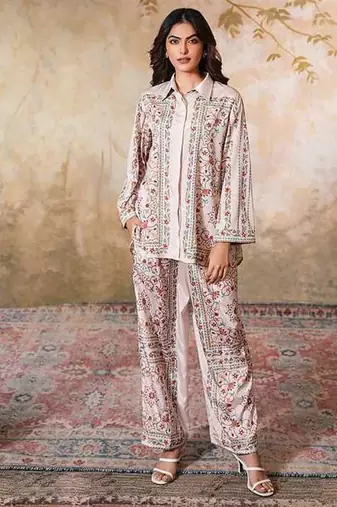 White printed crepe co ord set