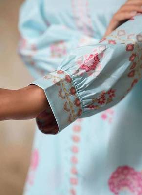 Blue printed crepe kurta set 4