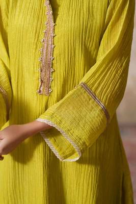 Yellow tissue kurta-set 4