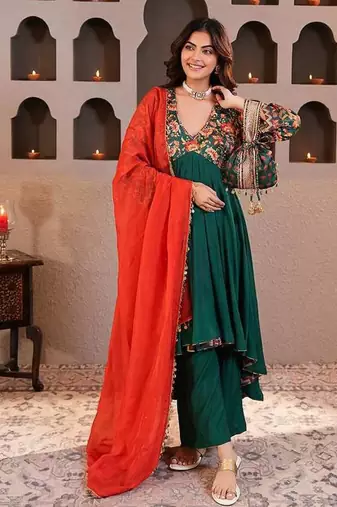 Green printed crepe kurta set with dupatta