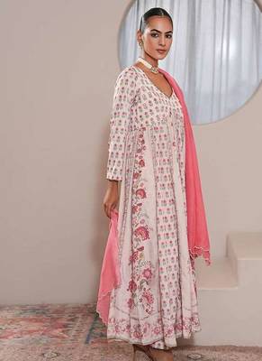 White printed crepe anarkali set with dupatta 4